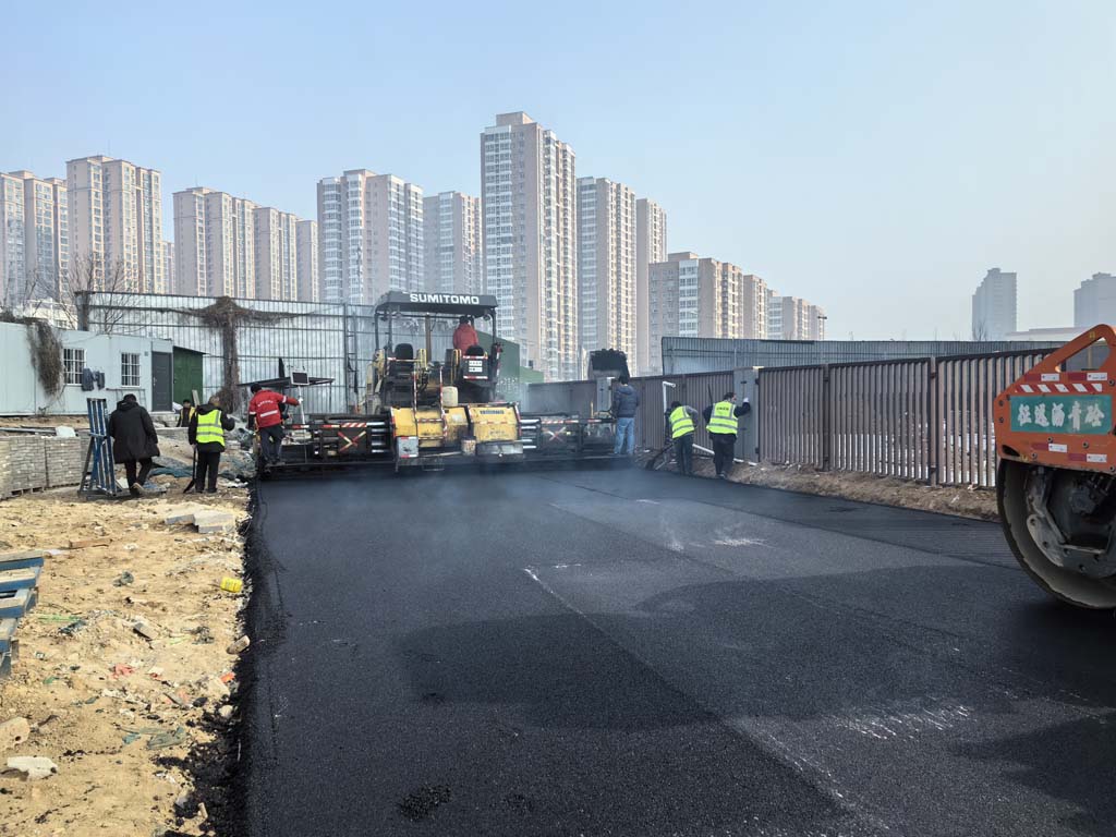 西安沥青混凝土路面施工公司怎么选:从技术积淀与施工组织看门道(图5) 配图